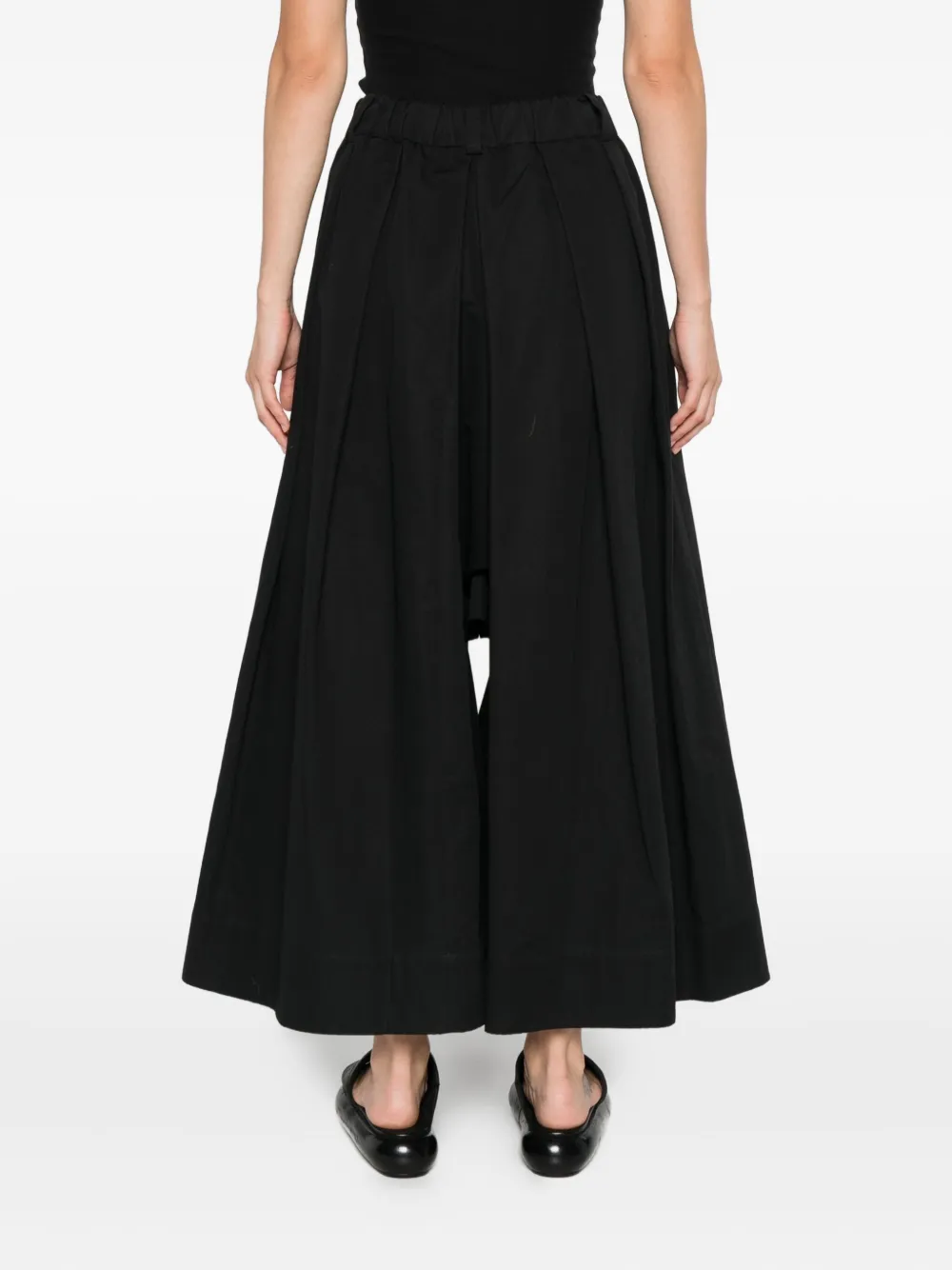 Soh Pleated Pants In Black