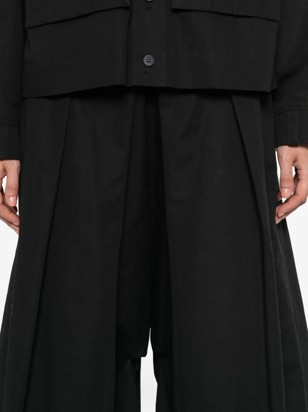 Soh Pleated Pants In Black