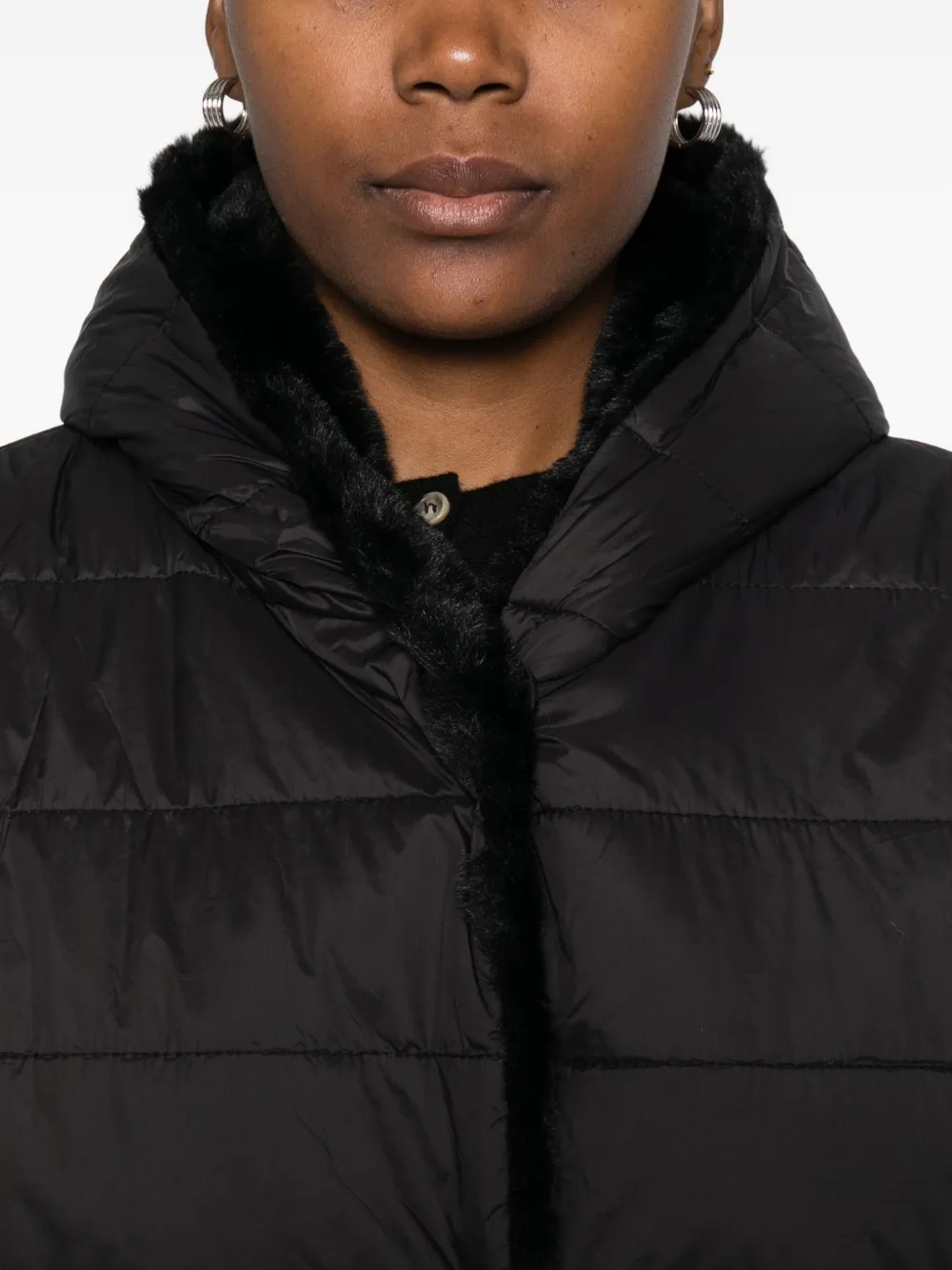 Blugirl Boxy Short-sleeved Quilted Jacket With Plush Lining In Black