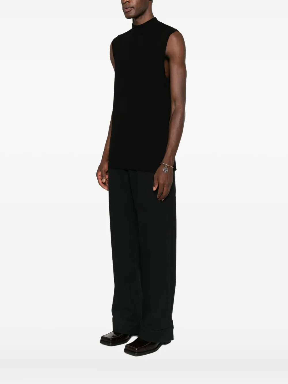 Joe Chia Loft Fine-knit Vest In Black