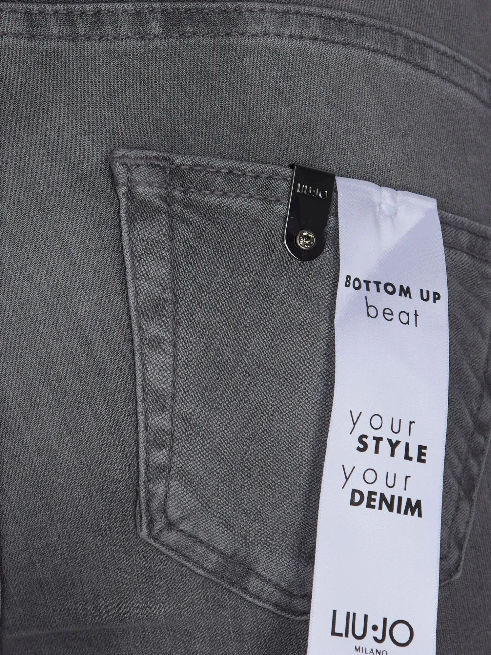 Liu •jo Jeans Flare A Vita Alta Grigio In Gray