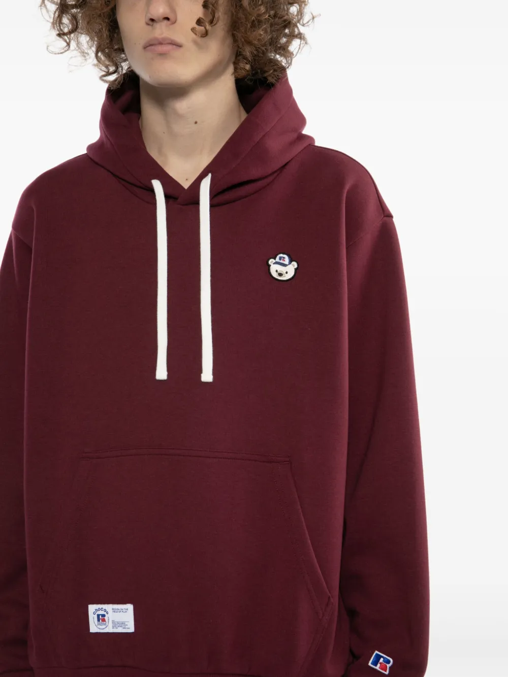 CHOCOOLATE x Russell Athletic hoodie met geborduurde beer Rood