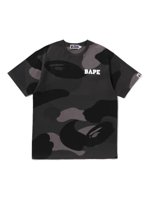 A BATHING APE® playera Mega Color Camo