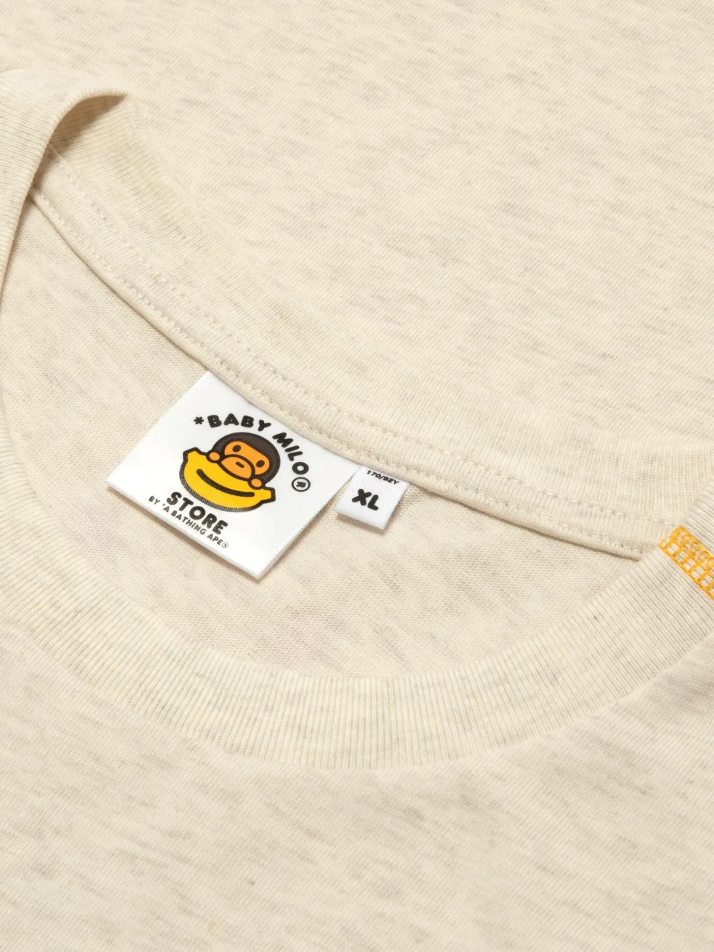*baby Milo® Store By *a Bathing Ape® T-shirt Mit Logo-patch In Neutral