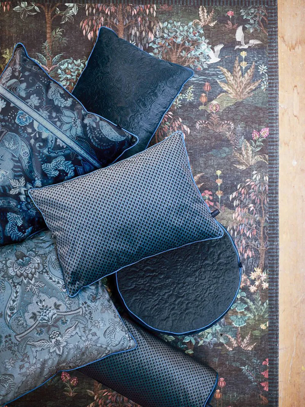  Pip Studio Patterned Pillow - Blue 