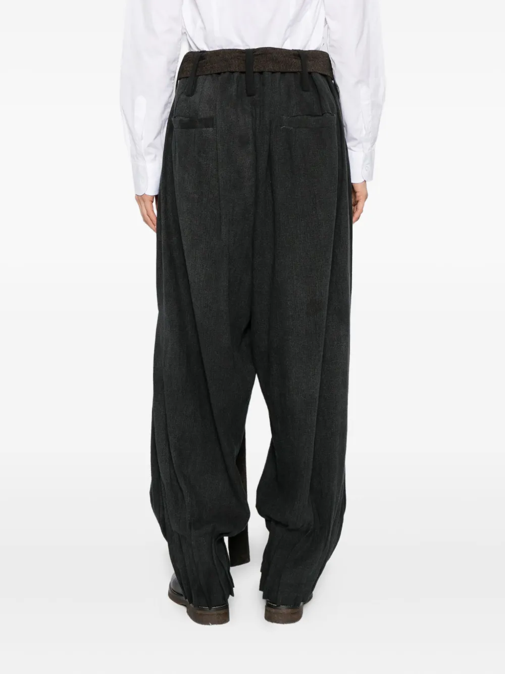 Chiahung Su Yed Pleated Trousers In Black