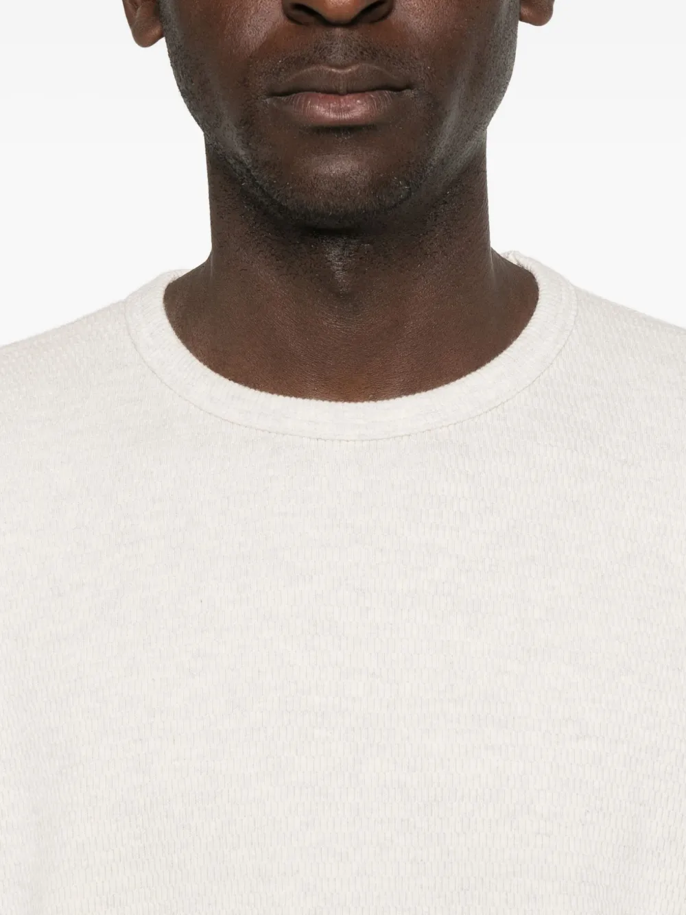 Chimala T-shirt Mit Abgerundetem Saum In Neutral