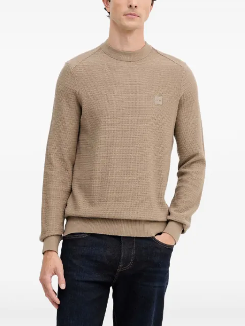 BOSS suéter con parche del logo