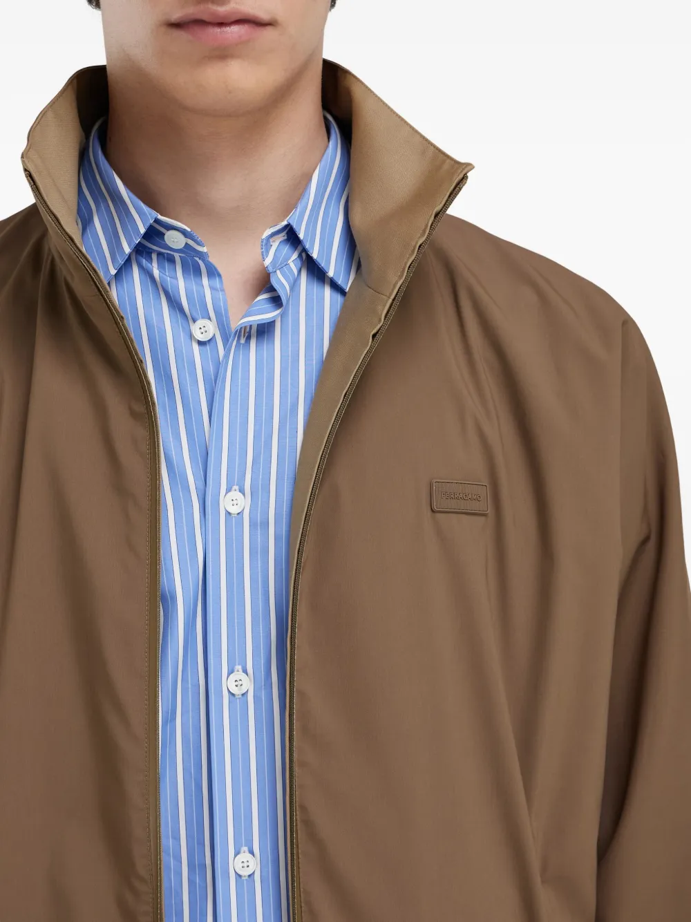 Ferragamo Omkeerbaar jack met hoge kraag Beige