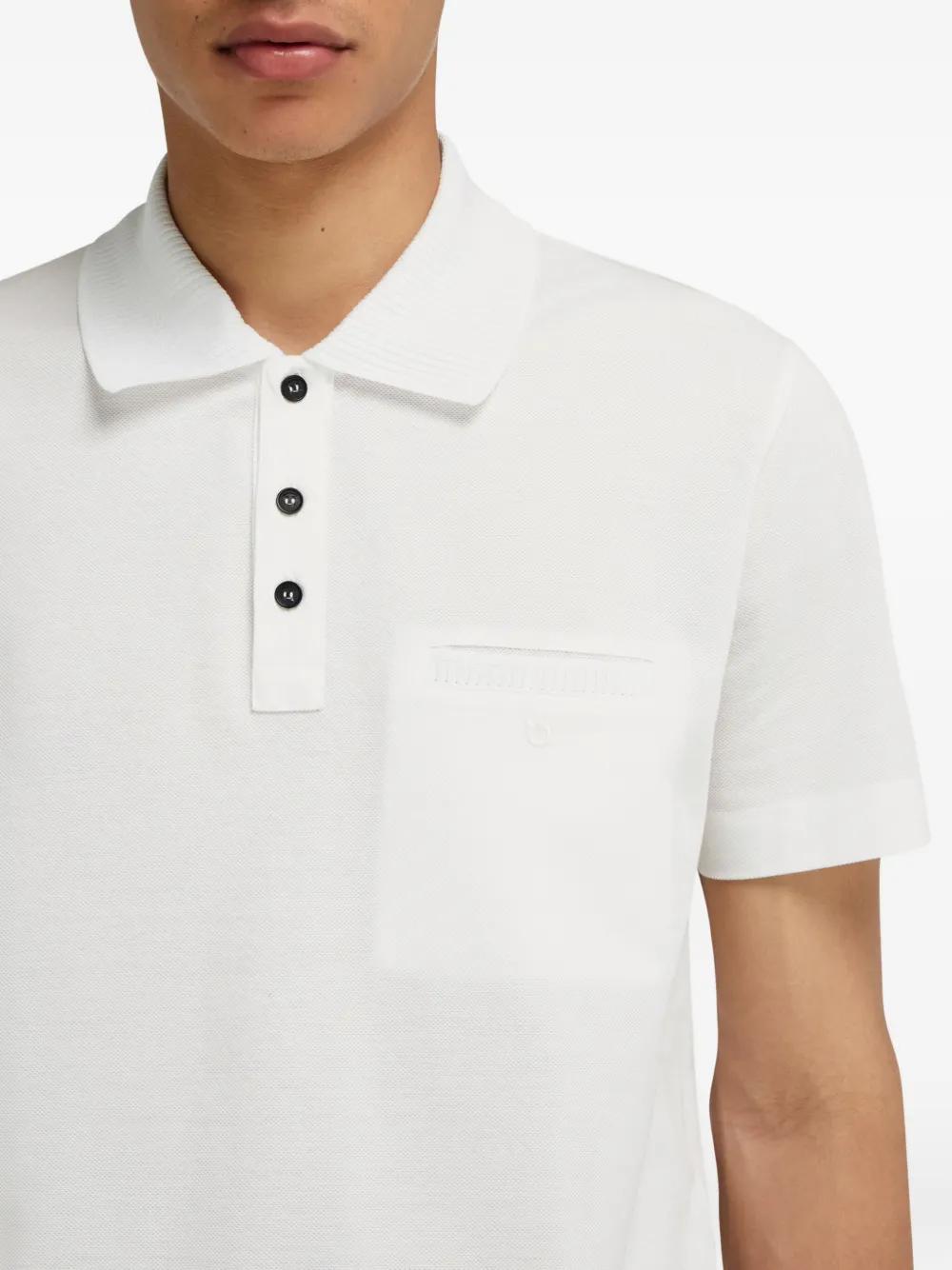 Ferragamo Poloshirt met geborduurde zak Wit