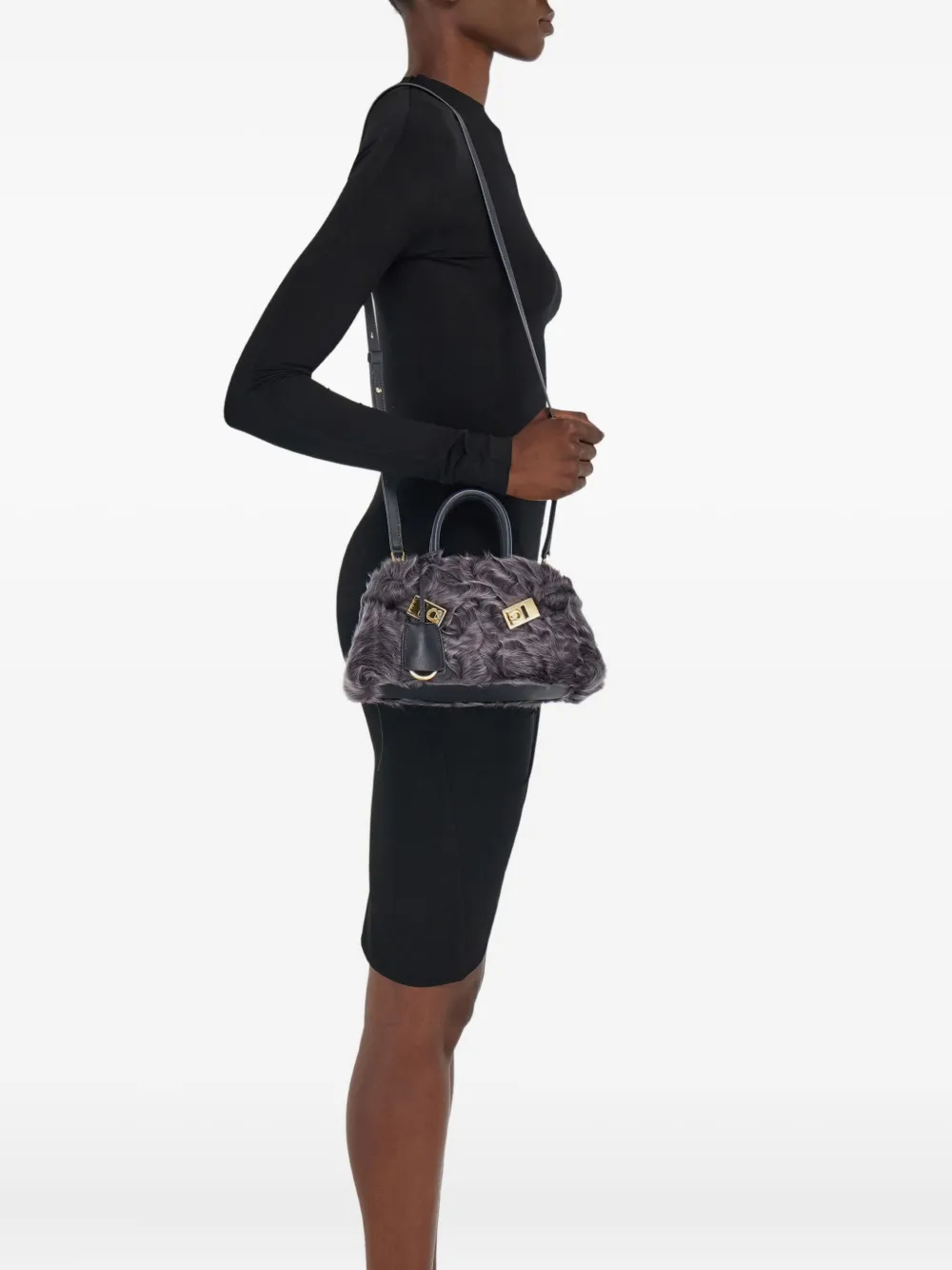 Ferragamo Hug kleine crossbodytas met lammy voorkant Grijs