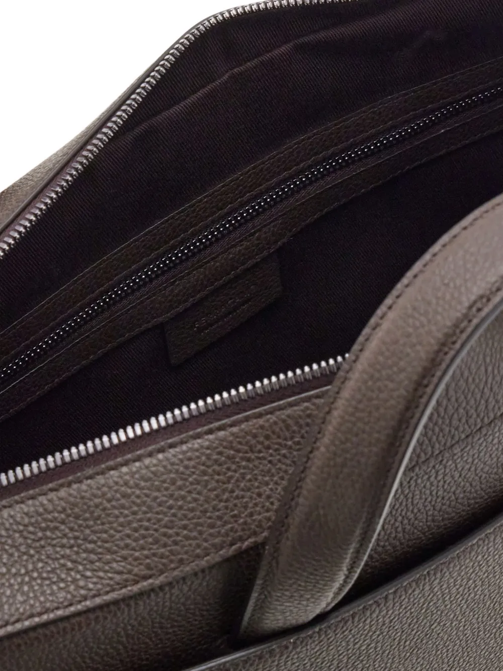 Ferragamo Aktetas met Gancini-gesp Bruin