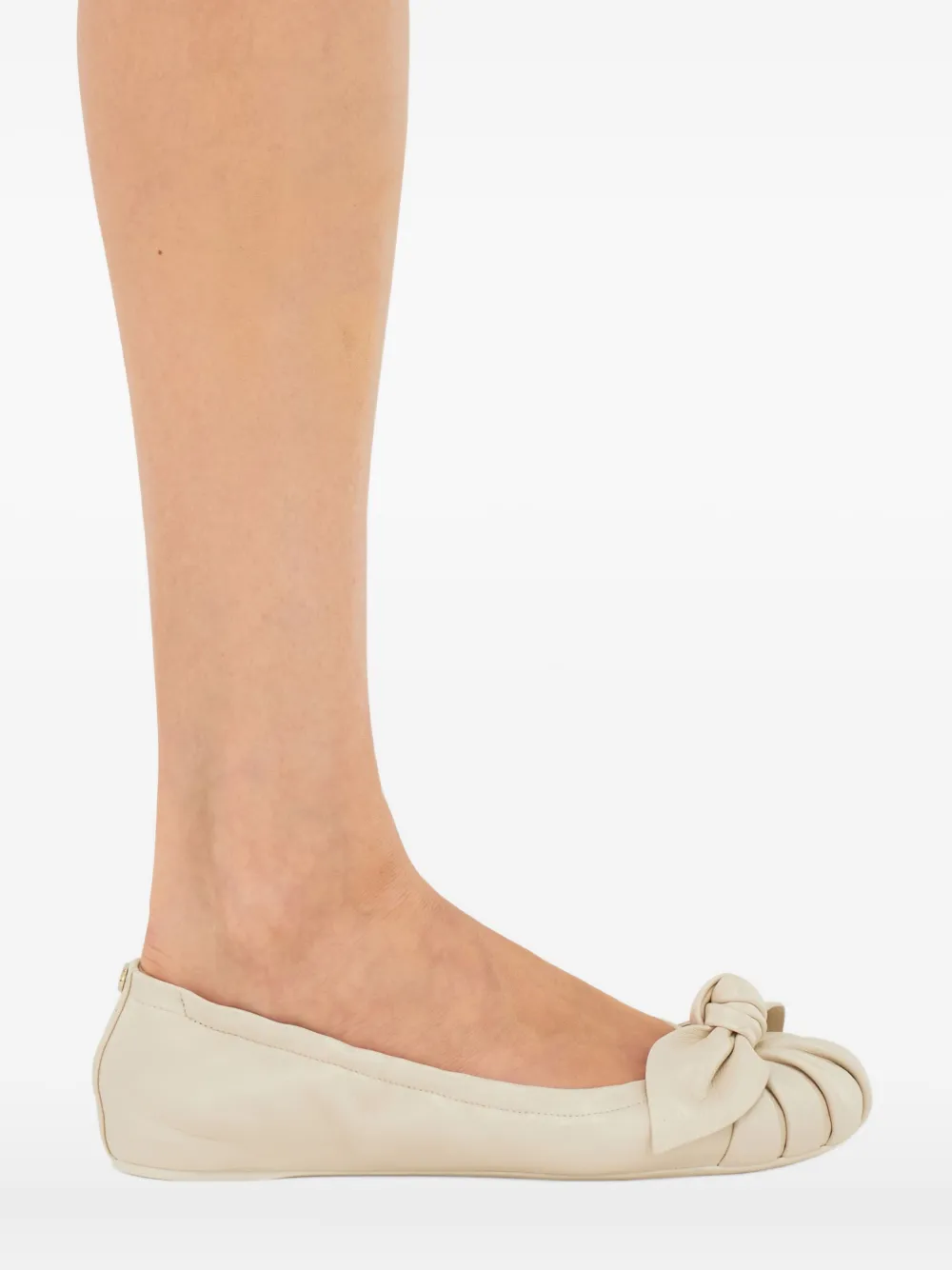 Ferragamo Ballerinas Mit Schleifendetail In Neutral