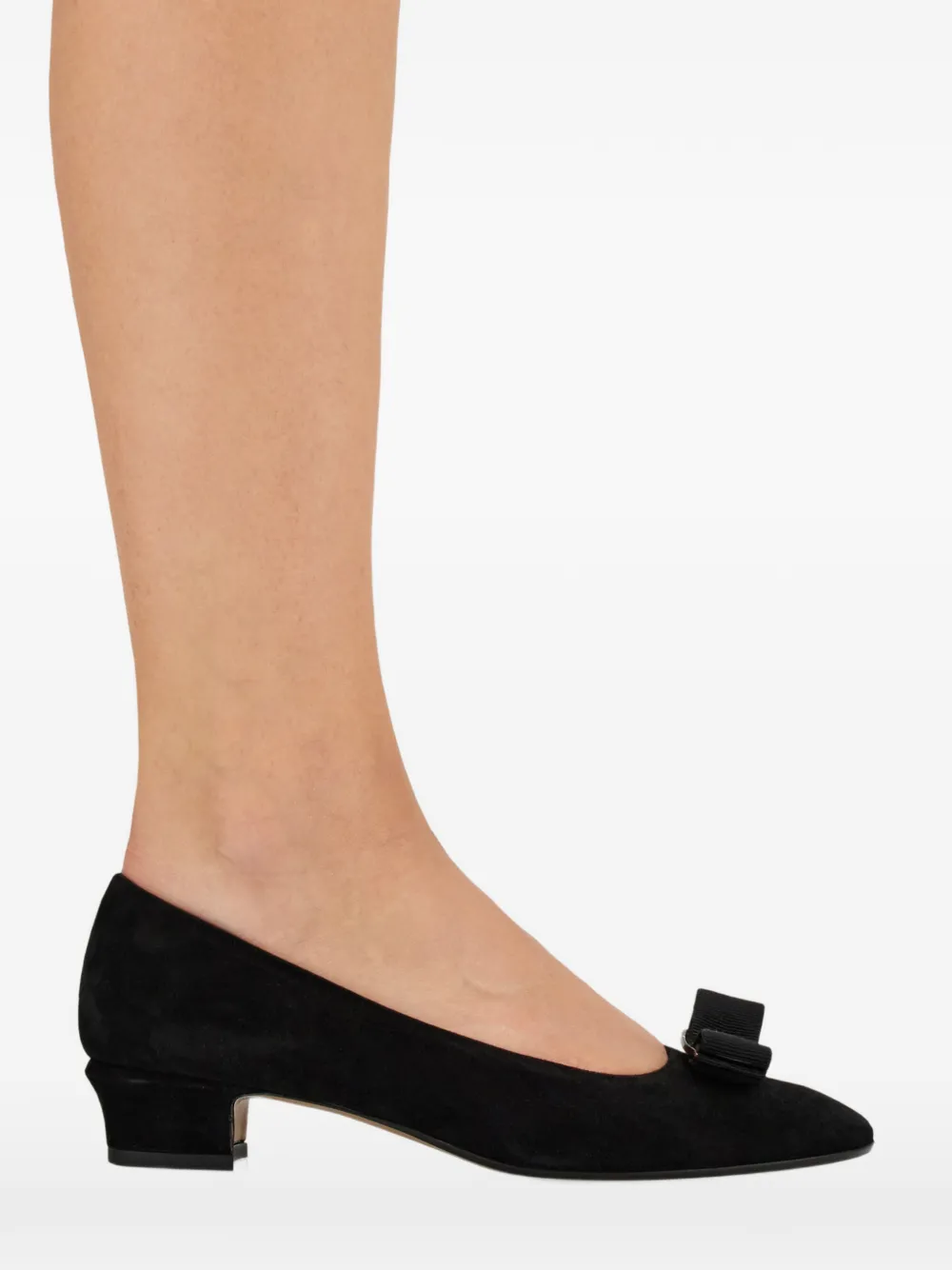 Ferragamo Vara 30 mm pumps met blokhak en strik Zwart