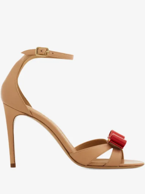 90mm Vara Bow heeled sandals