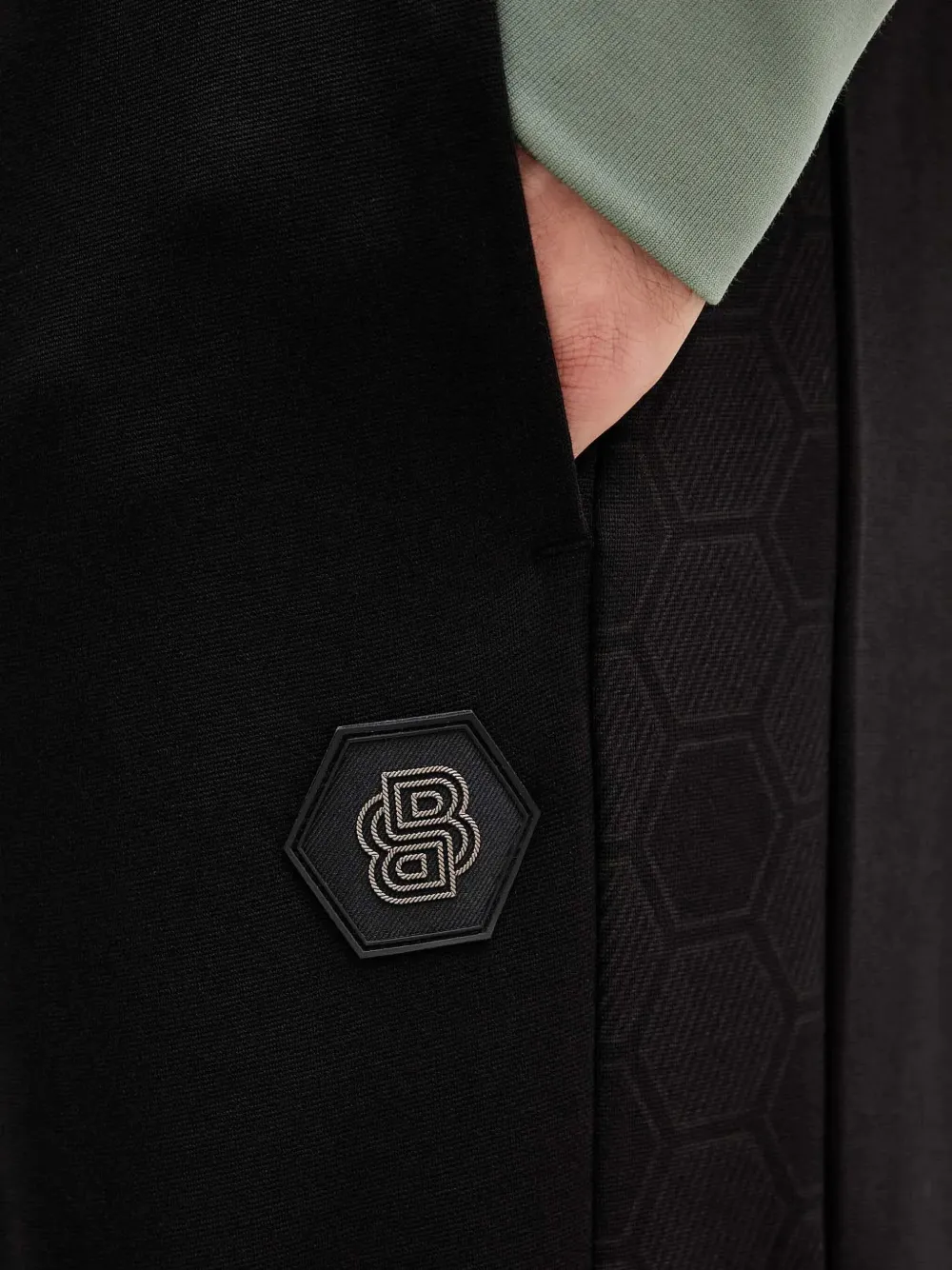 BOSS Broek met logopatch Zwart