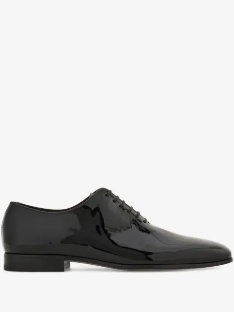 Ferragamo zapatos oxford de charol