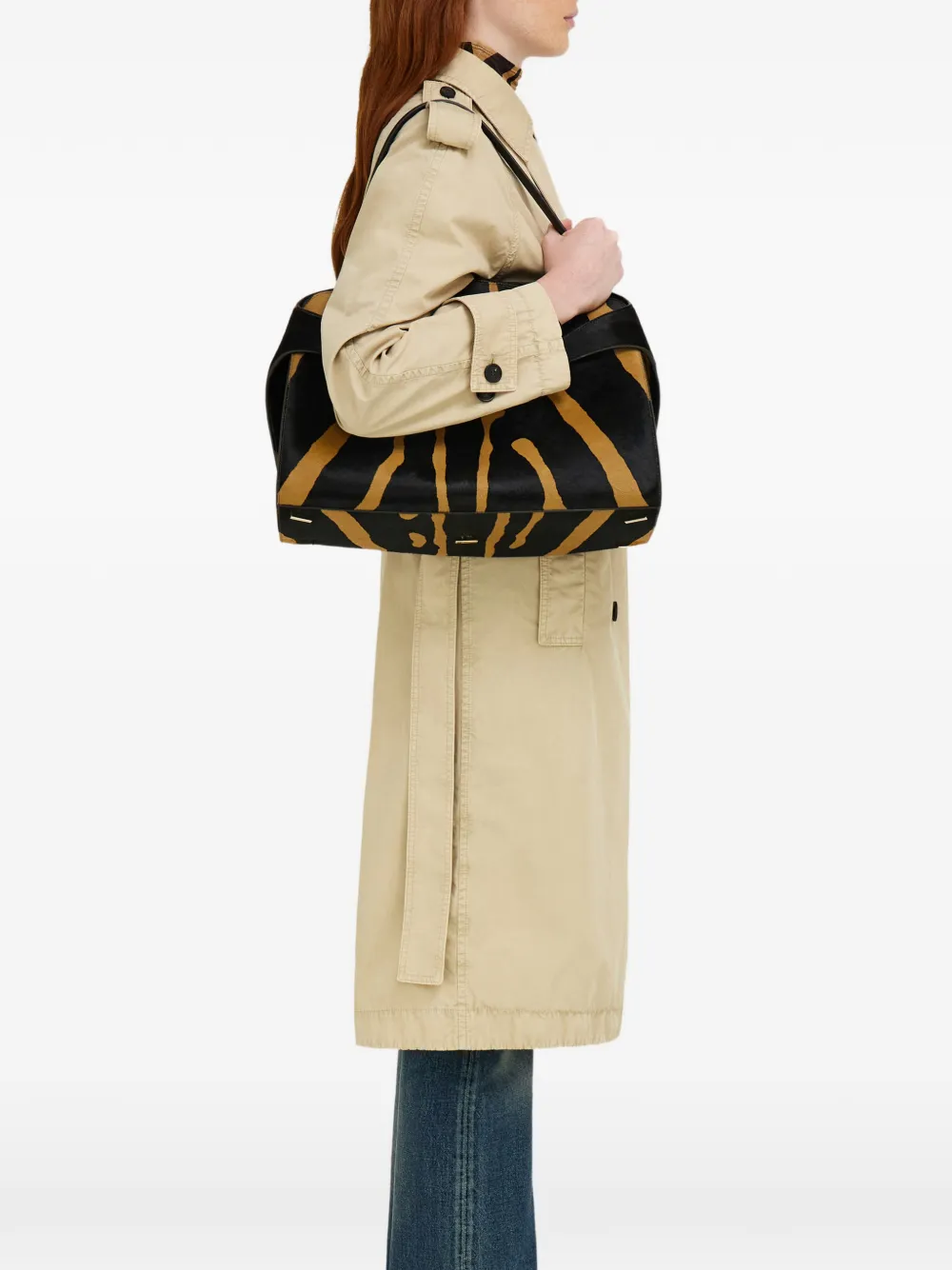 Ferragamo zebra pattern buckle soft hug shoulder bag - Zwart