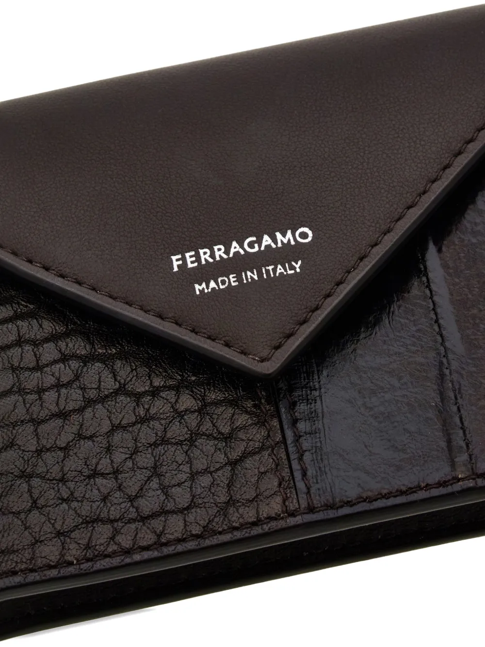 Ferragamo Pasjeshouder in envelop-stijl Bruin