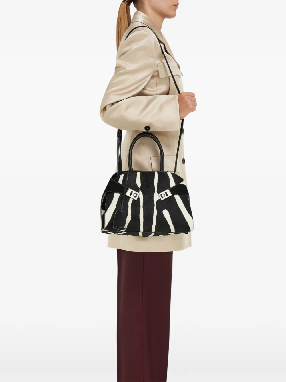 Ferragamo Shopper met zebraprint en gesp Zwart