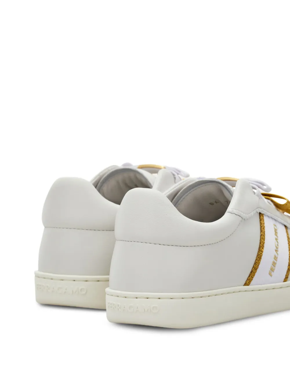 Ferragamo リボンディテール スニーカー | ホワイト | FARFETCH JP