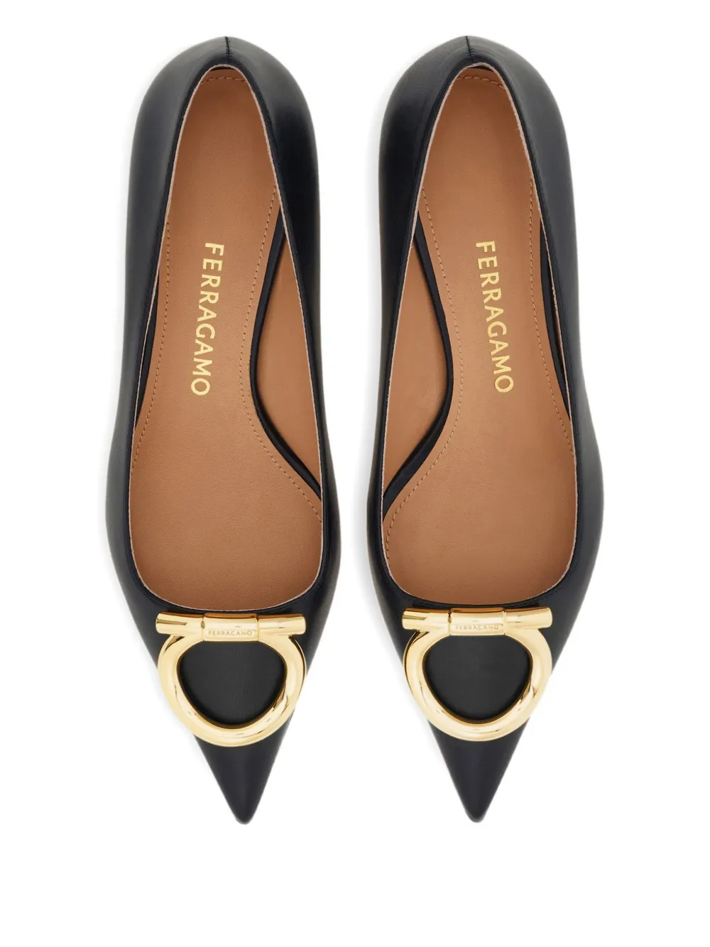 Ferragamo 40 mm Gancini pumps met puntige neus Zwart