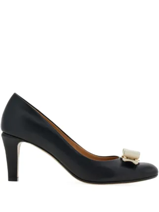 Ferragamo ヴァラリボン パンプス | ブラック | FARFETCH JP
