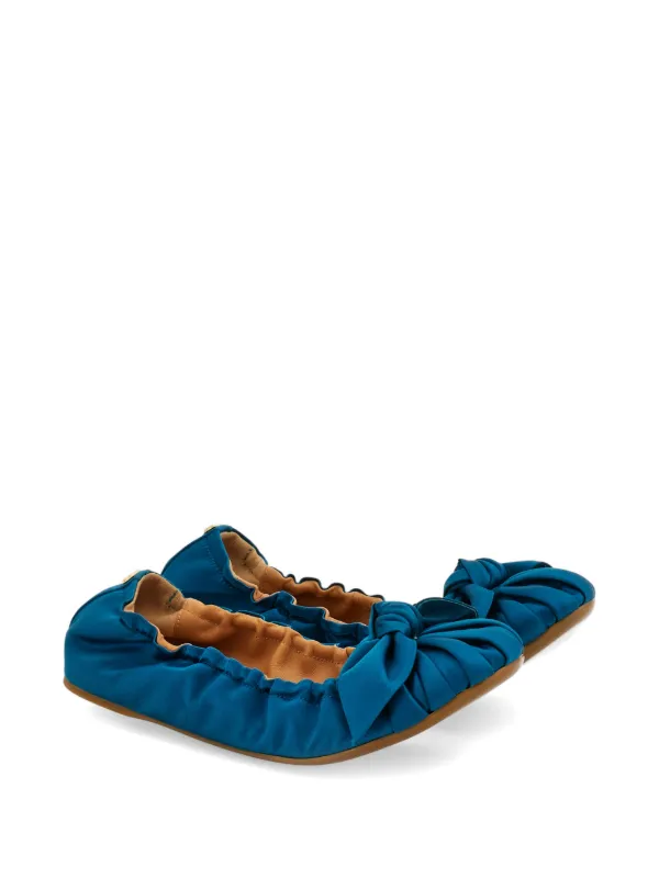 Salvatore Ferragamo フラットシューズ ブルー リボン Ferragamo デコラティブ フラットシューズ | ブルー | FARFETCH JP
