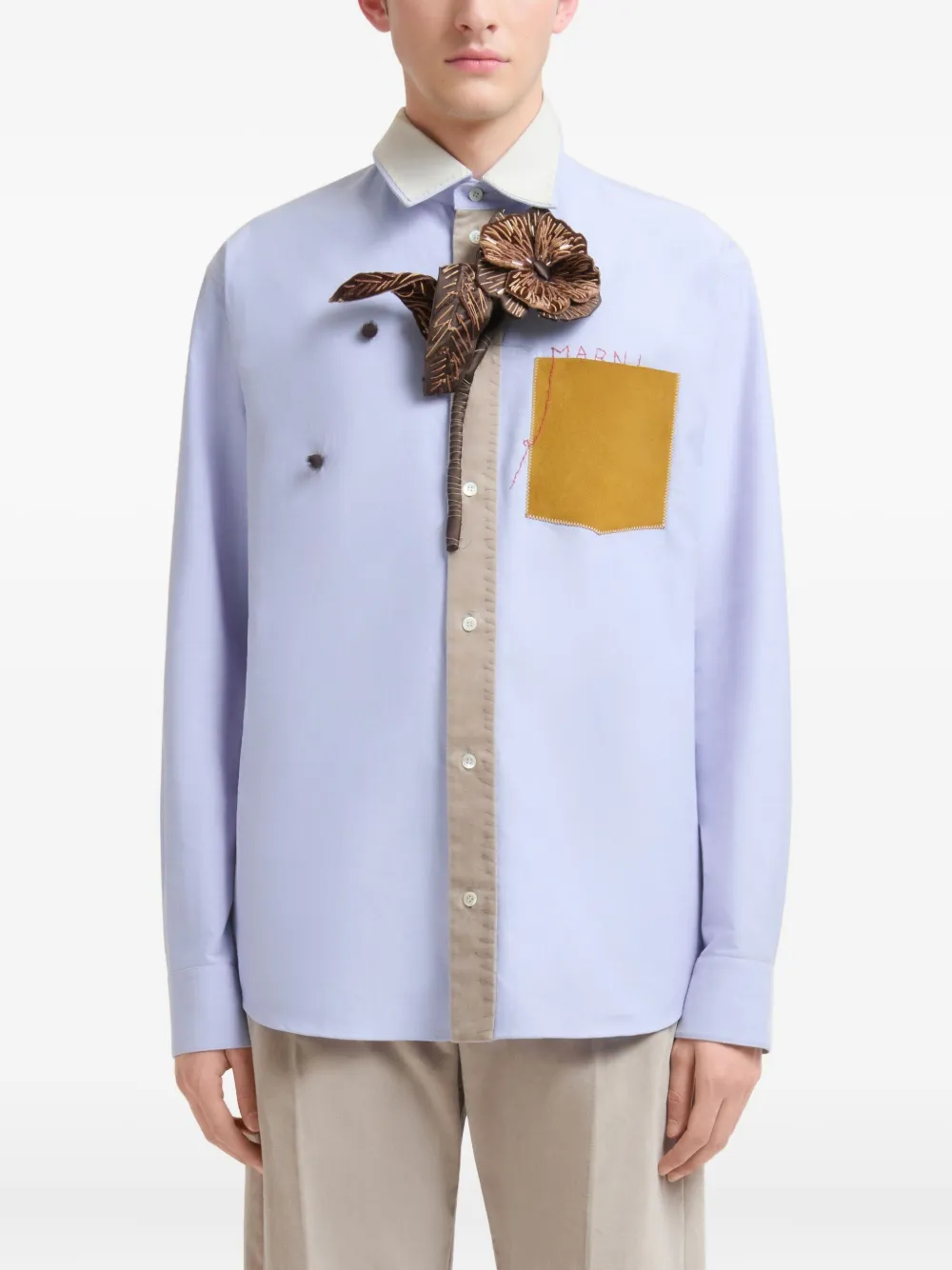 Marni Overhemd met contrasterende kraag en geborduurde zak Blauw
