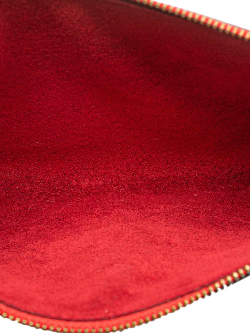 Pre-owned Louis Vuitton 2000 Epi Pochette Accessoires Shoulder Bag In Red