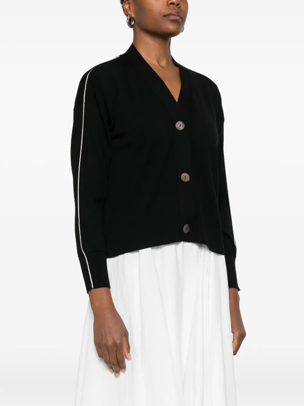 Alpha Studio V-neck Knit Sweater In Merino Wool In Black