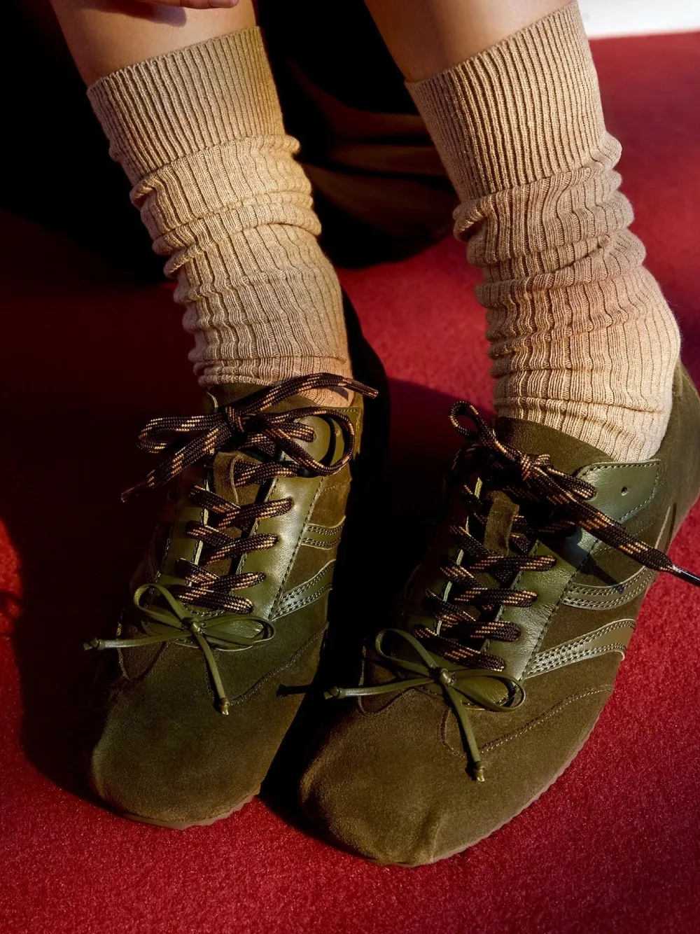 Bibi Lou suede-panelled sneakers Groen