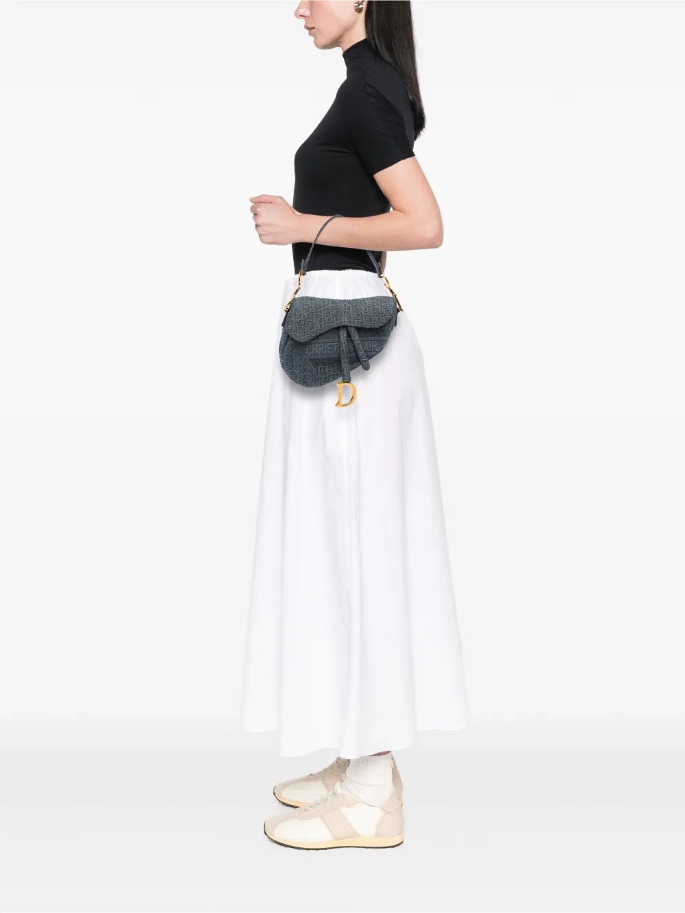 Christian Dior Pre-Owned 2019 Oblique Denim Embroidered Saddle Bag shoulder bag | Pre-Owned | Image 2