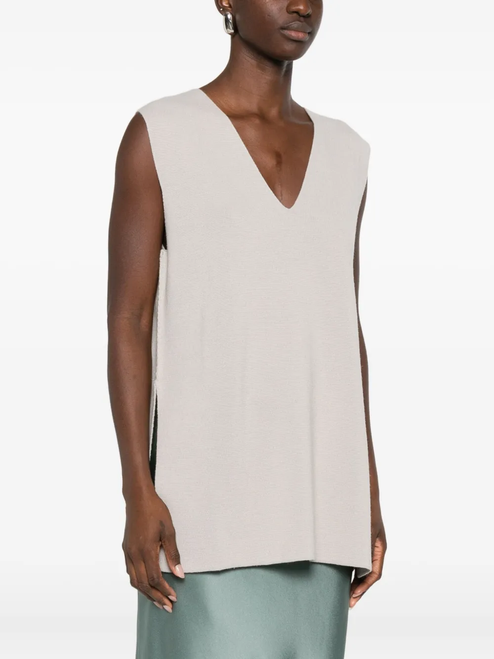 Intrecci V-neck Sleeveless Top In Neutral
