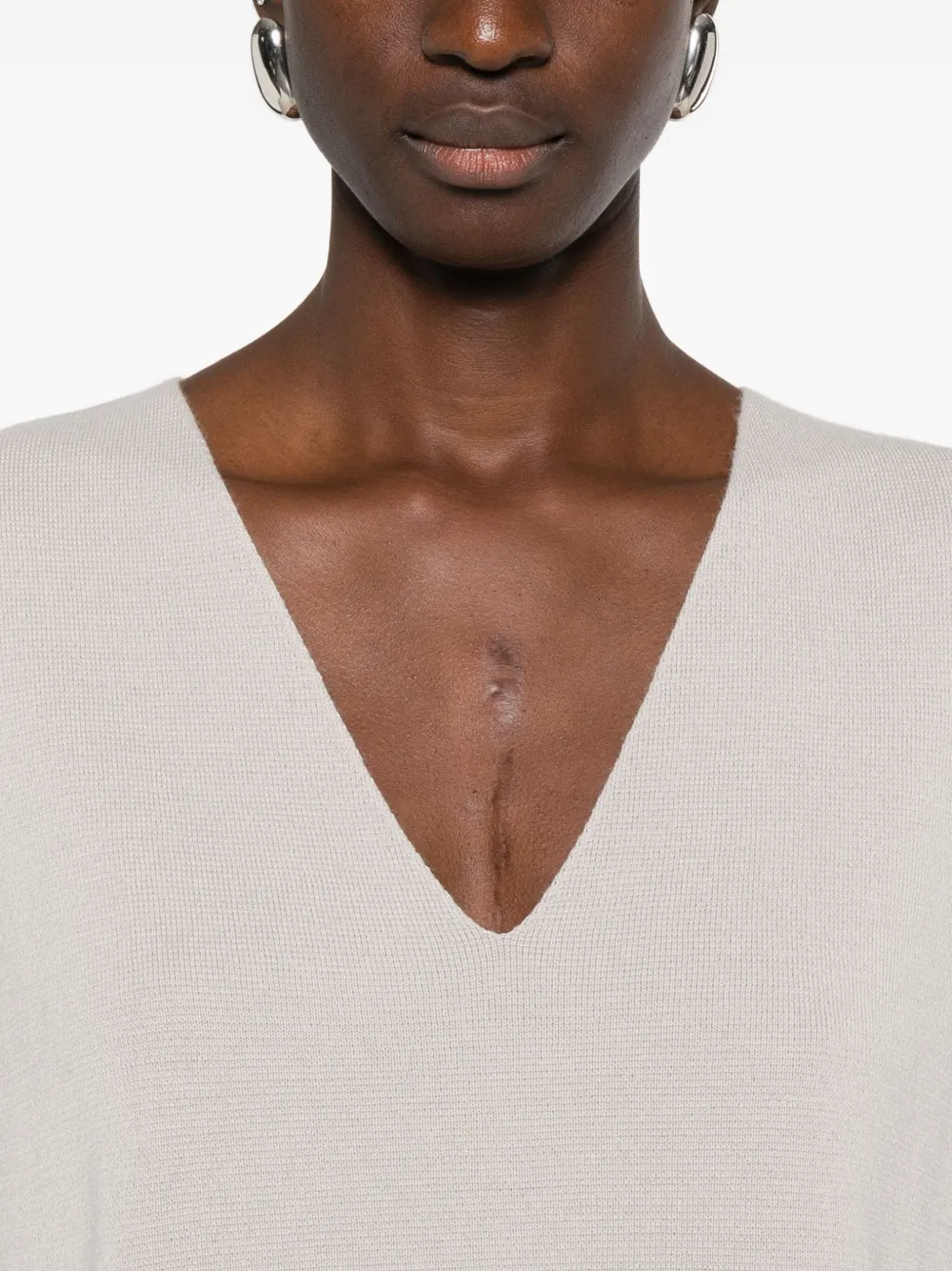 Intrecci V-neck Sleeveless Top In Neutral