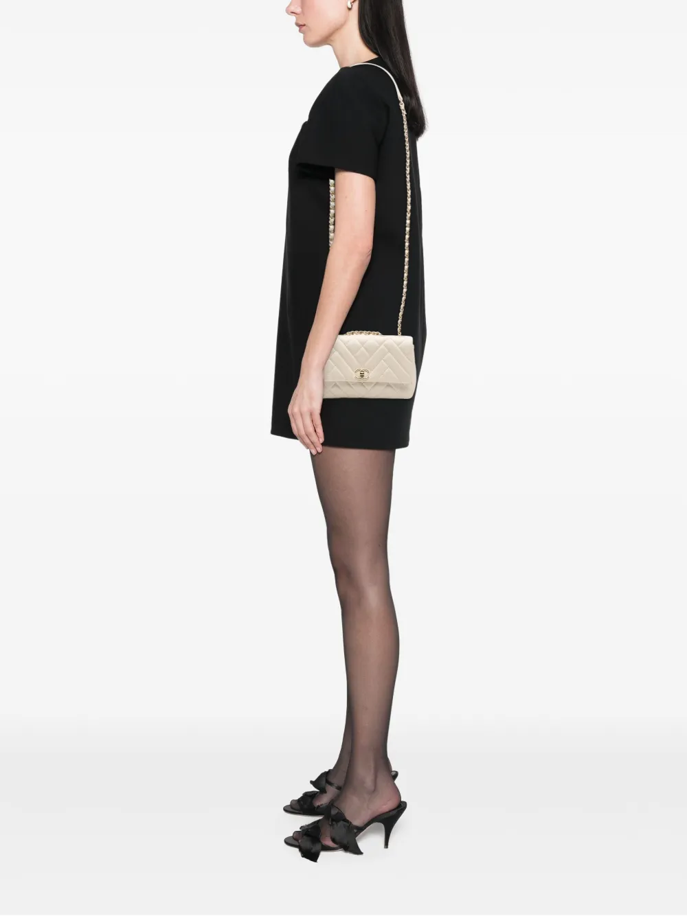 CHANEL Pre-Owned 2019 Small Mix Quilted Aged Calfskin New Clutch Flap crossbody bag | Pre-Owned | Image 2