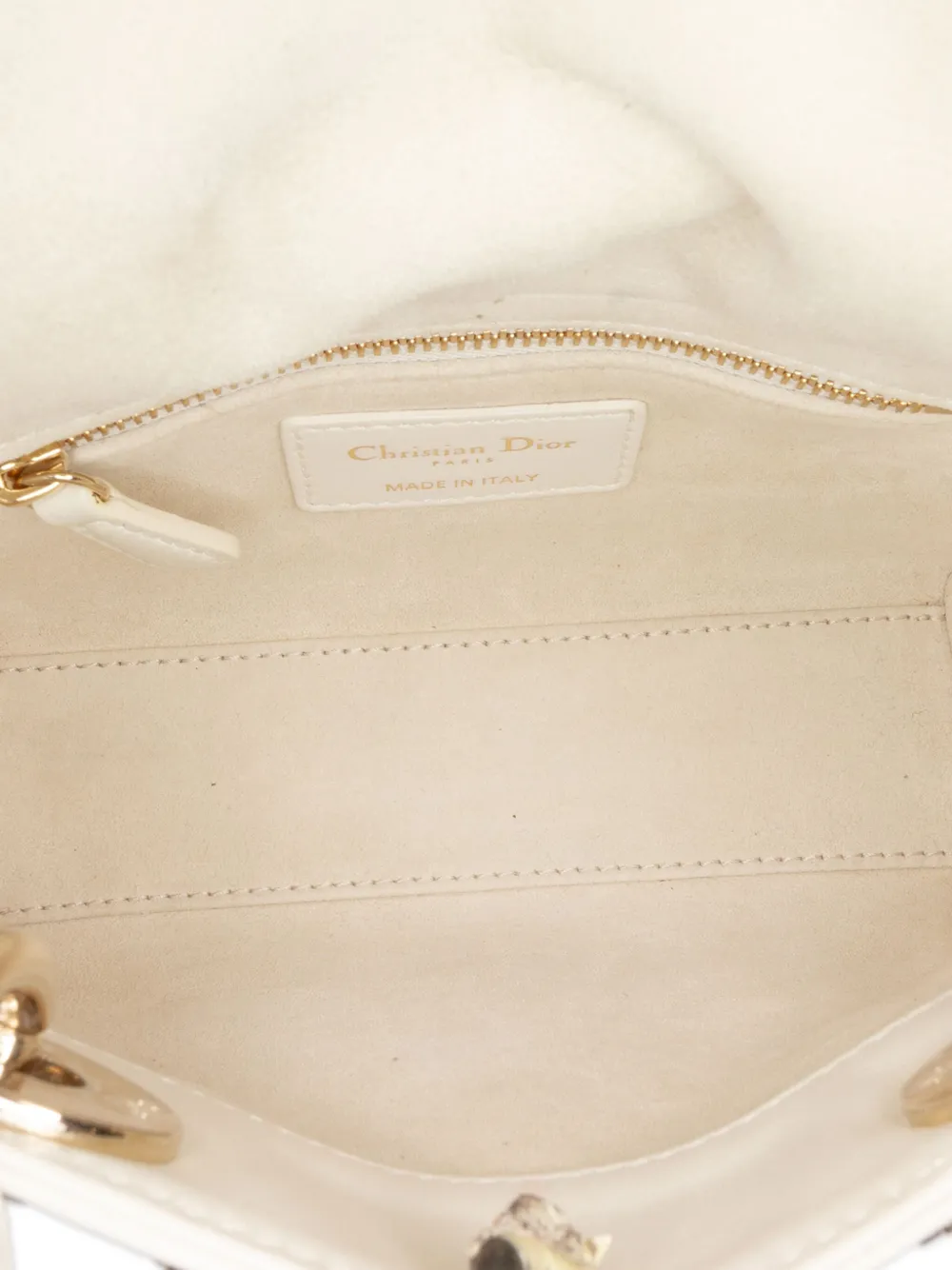 Christian Dior Pre-Owned 2022 Mini Lambskin Cannage Lucky Star Studded Christian Dior Pre-Owned 2022 Mini Lambskin Cannage Lucky Star Studded