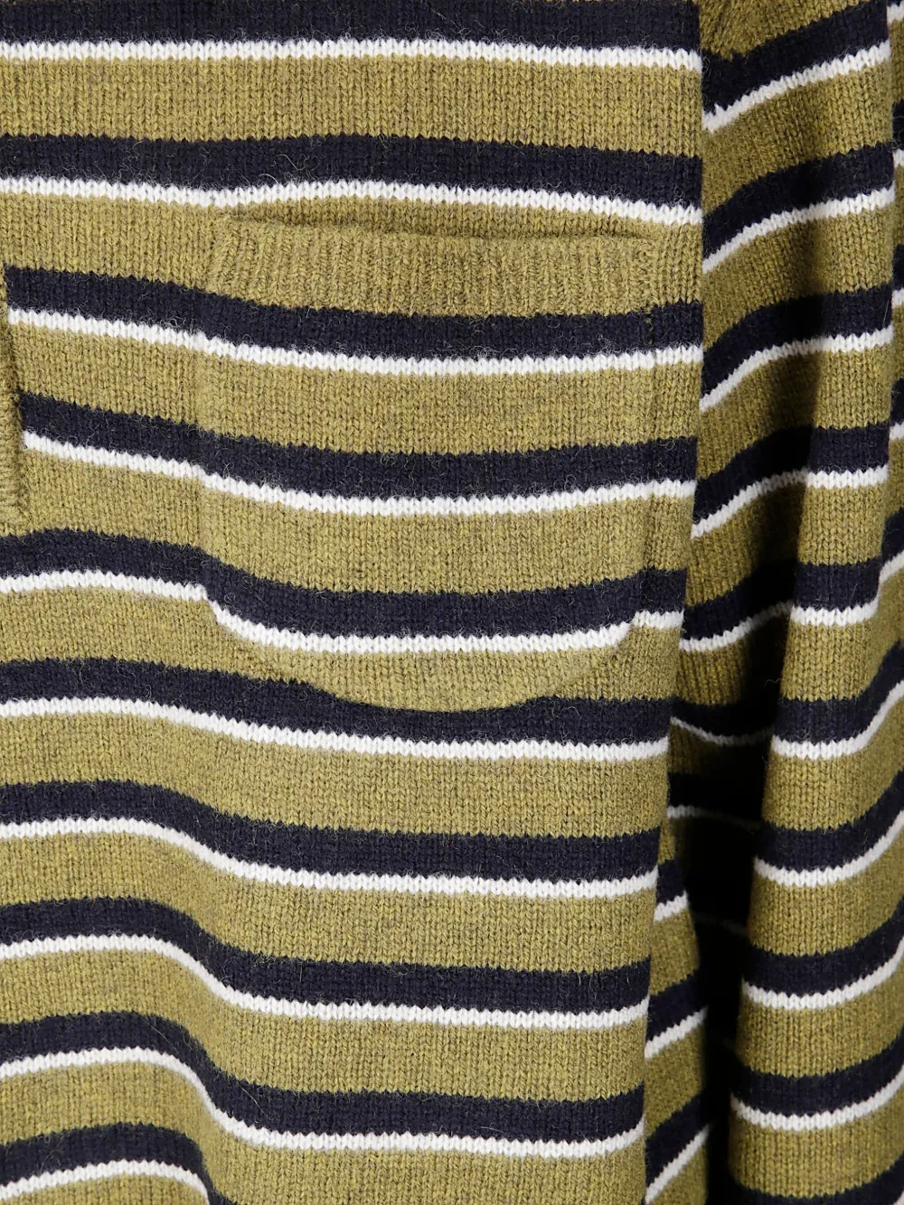Baum Und Pferdgarten Polo-style Merino Wool Sweater With Contrasting Buttons In Green