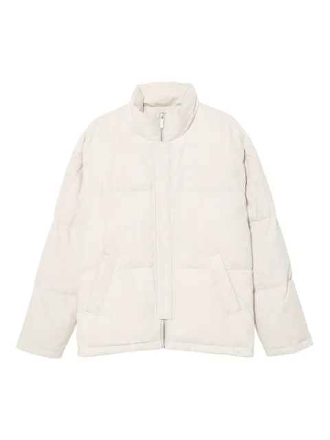 izzue chamarra capitonada con parche del logo