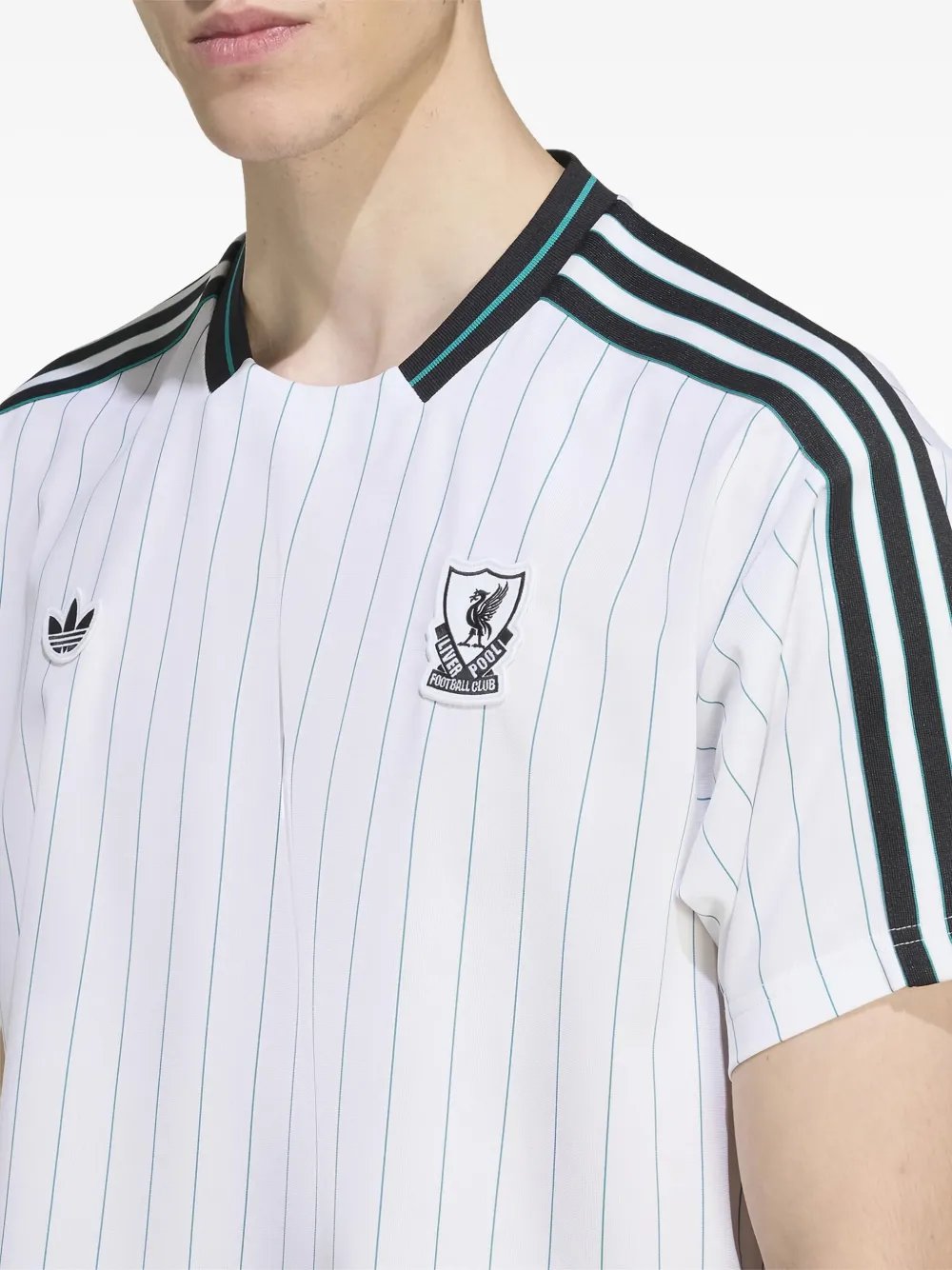 adidas T-shirt met gestreept logo Wit