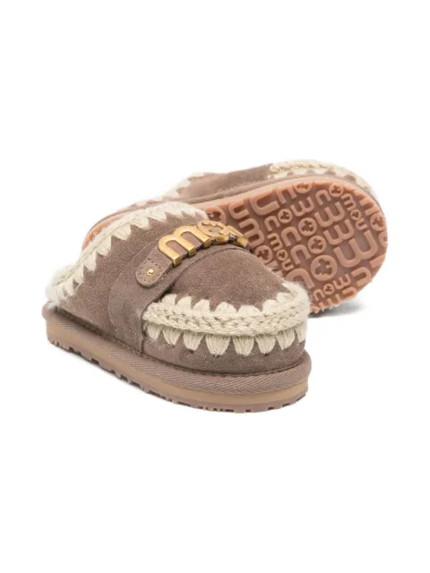 Mou Kids slippers con ribete de crochet y detalle de logo