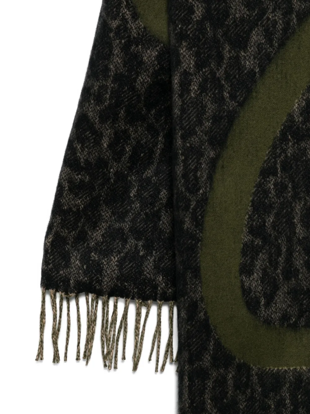 LOEWE logo-detail fringed scarf | Men | Image 2