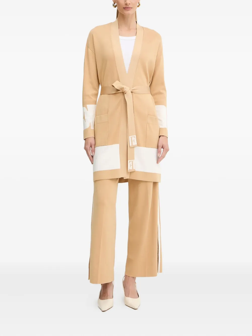 Elisabetta Franchi Gebreide jas met gestrikte taille - Beige