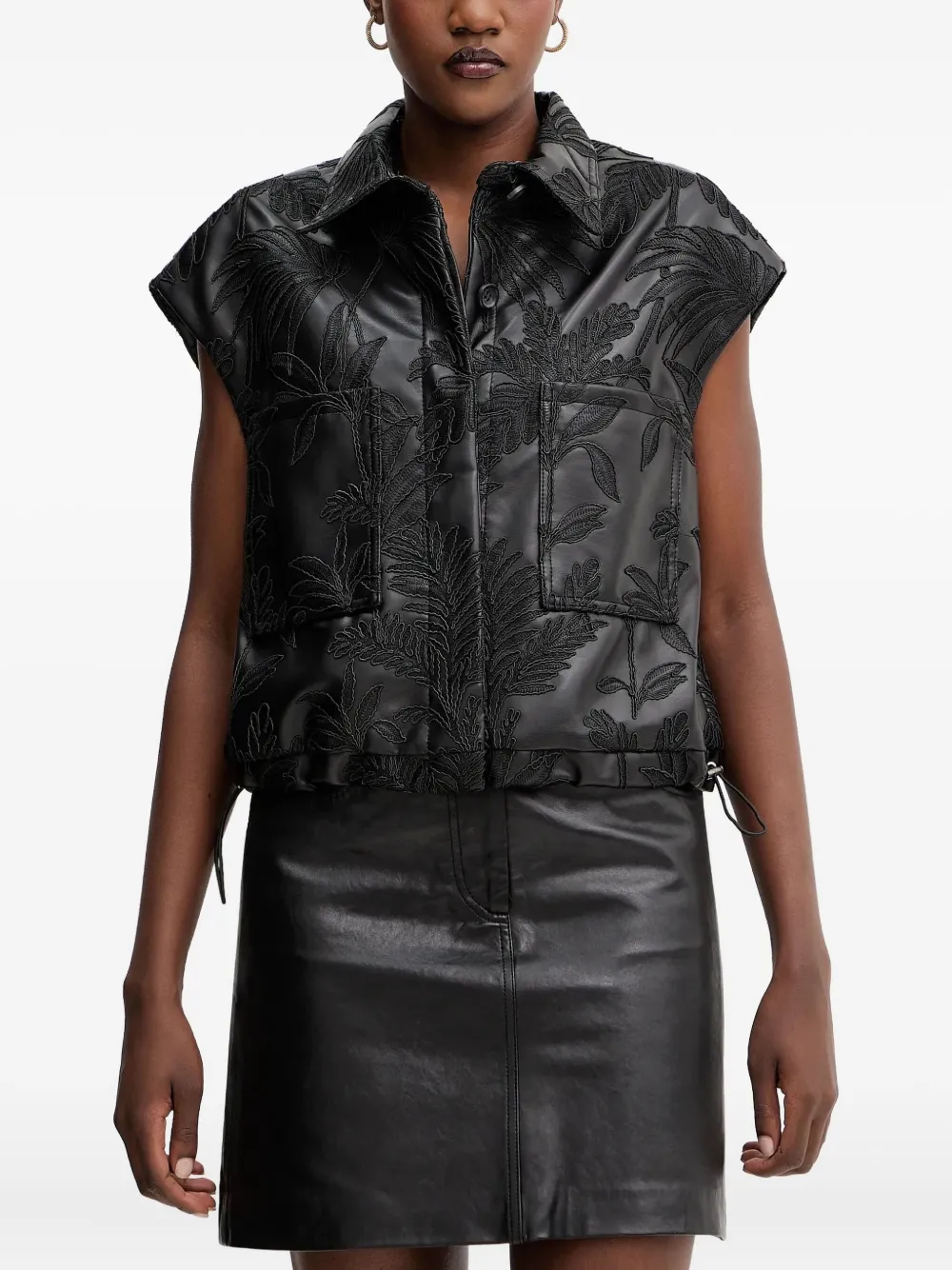 Guess Usa Floral-embroidery Gilet In Black