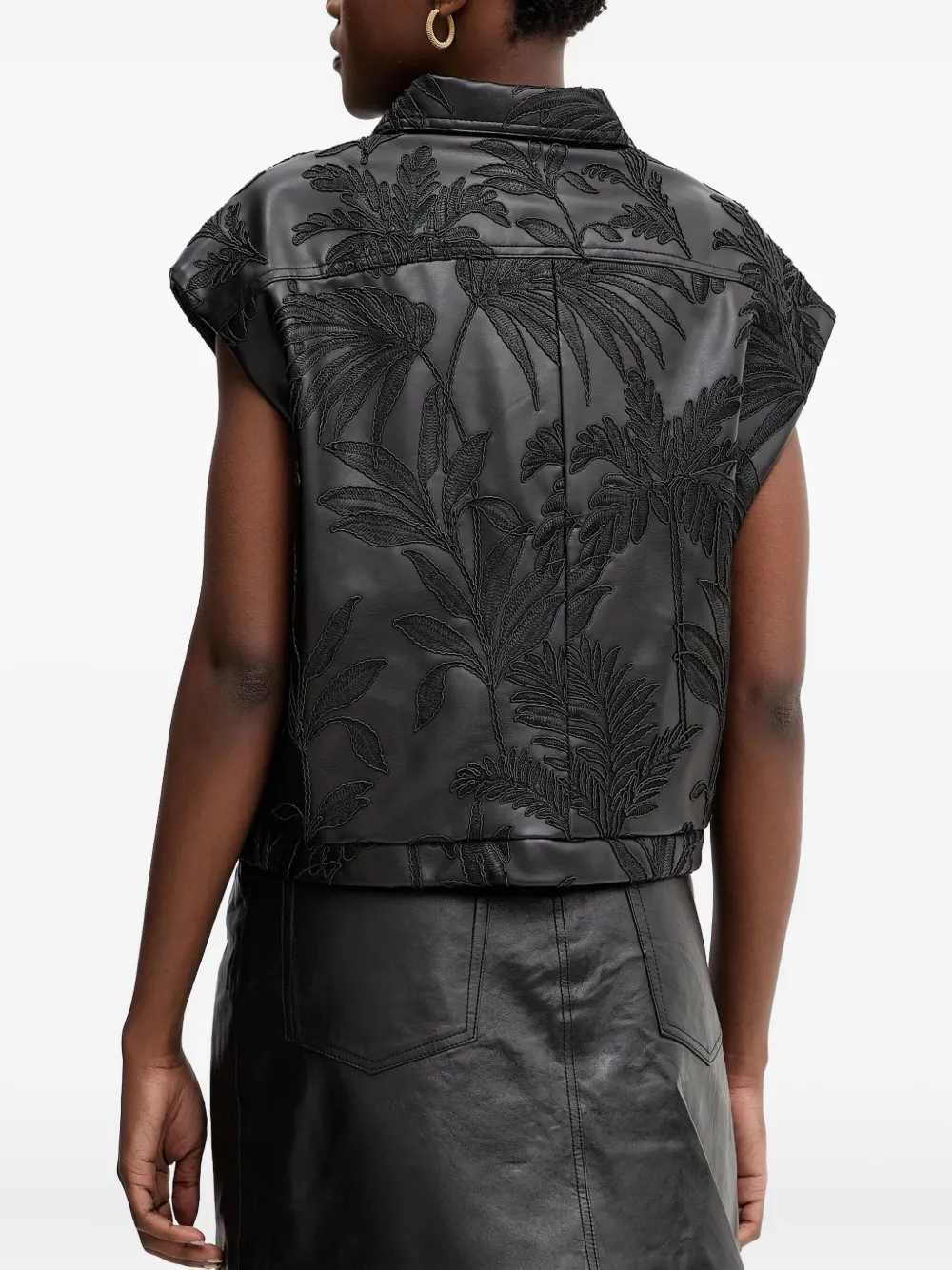 Guess Usa Floral-embroidery Gilet In Black