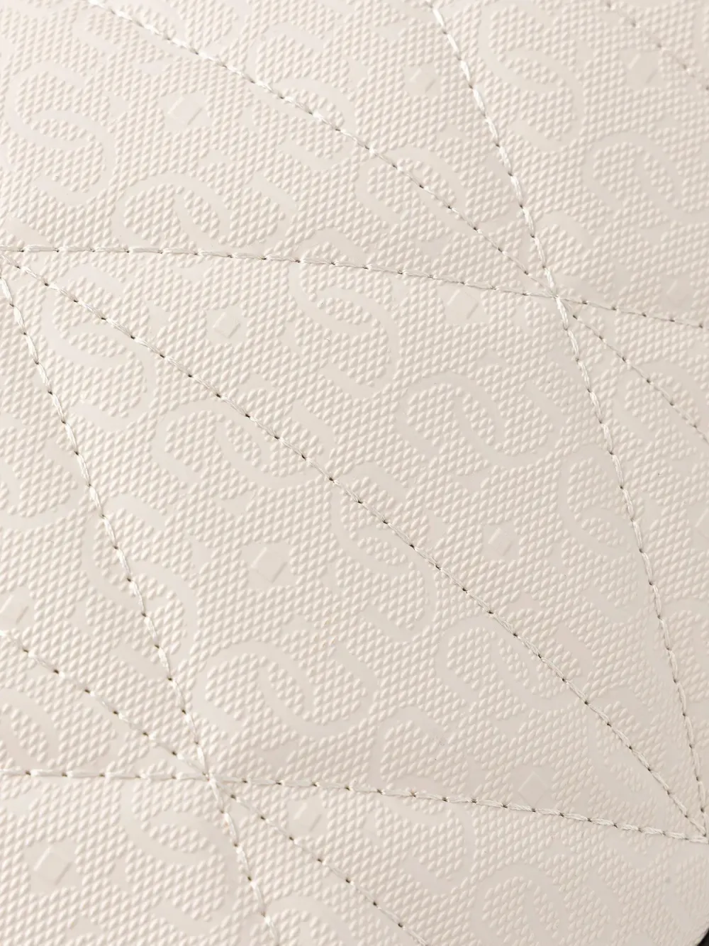 Guess Usa Quilted-design Crossbody Bag In White