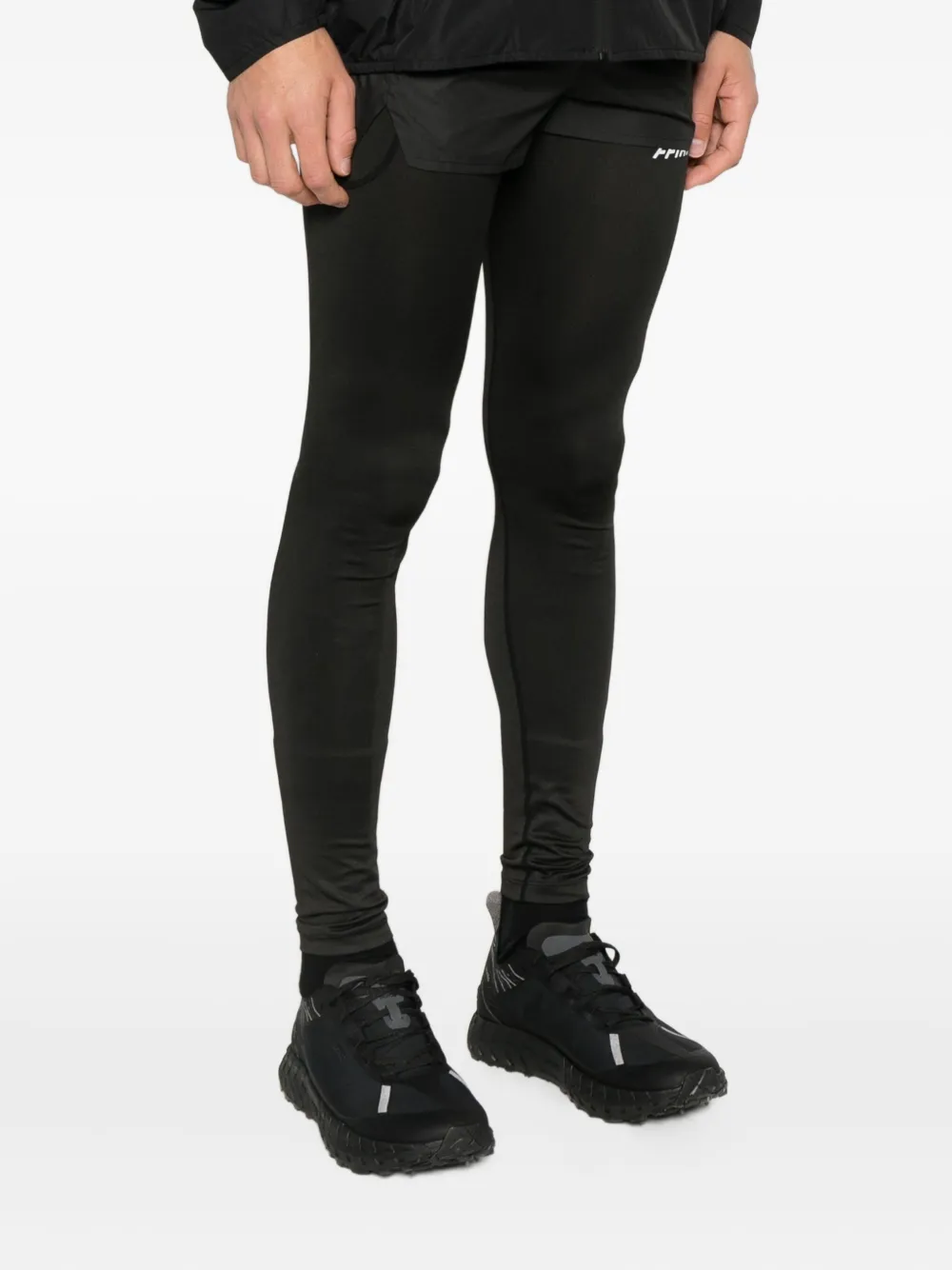 Family First Performance jack met capuchon en rits Zwart