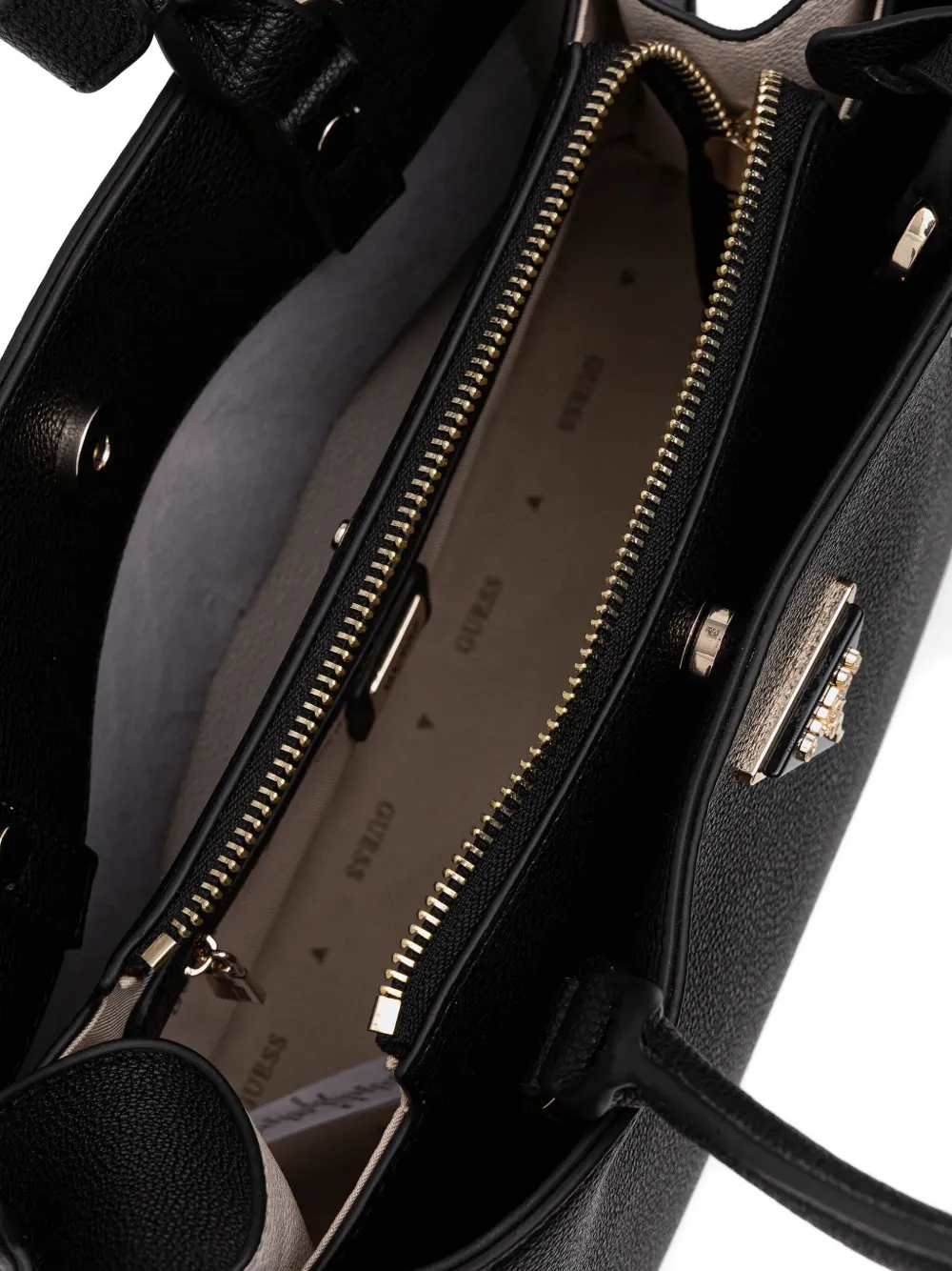 GUESS USA Schoudertas met Triangle-logo Zwart