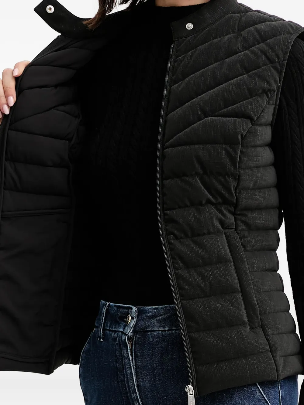 Guess Usa Quilted Zip Gilet In Black