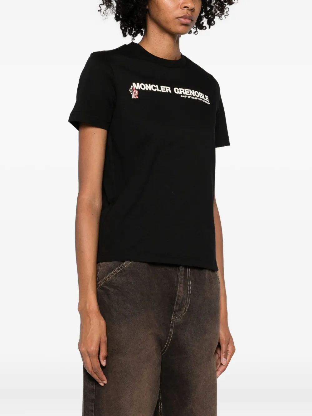 Moncler Contrasting Logo T-shirt In Black